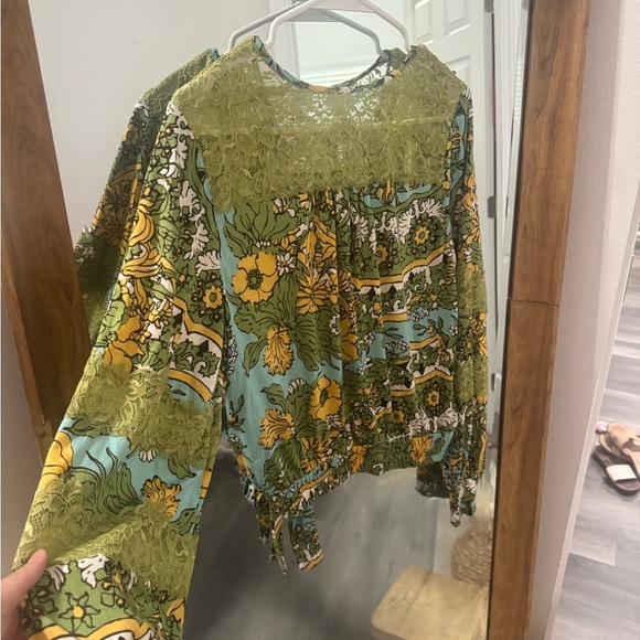 Anthropologie Tiny Long-Sleeve Printed V-Neck Wrap Top - Picture 3 of 6